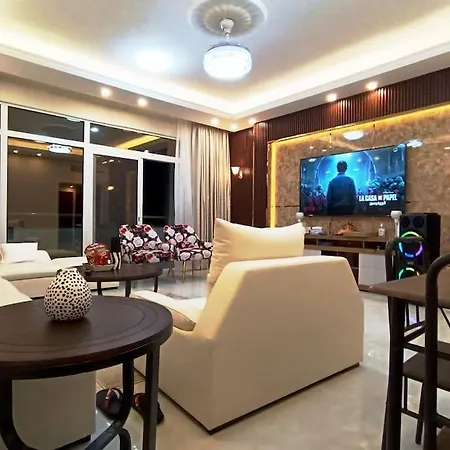 شقة فخمة وواسعة تسع عائلة كبيرة Adschman Exterior foto