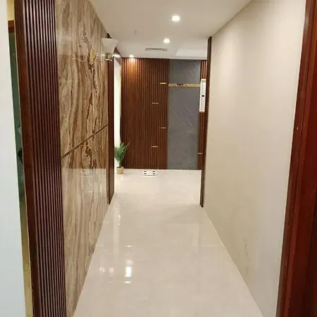 شقة فخمة وواسعة تسع عائلة كبيرة Adschman Exterior foto