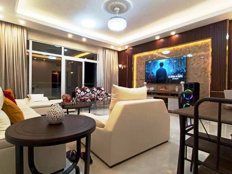 فخمة وواسعة تسع عائلة كبيرة * Ajman