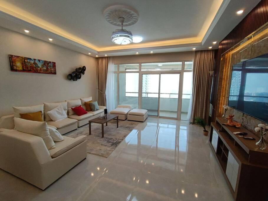 Apartment فخمة وواسعة تسع عائلة كبيرة *