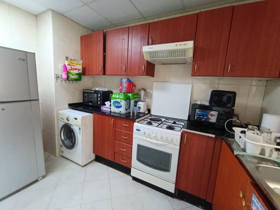 فخمة وواسعة تسع عائلة كبيرة * Ajman