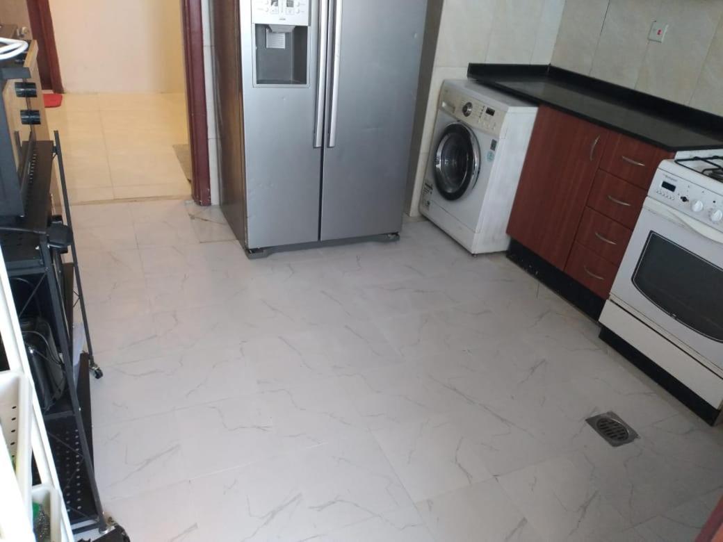 فخمة وواسعة تسع عائلة كبيرة Apartment *